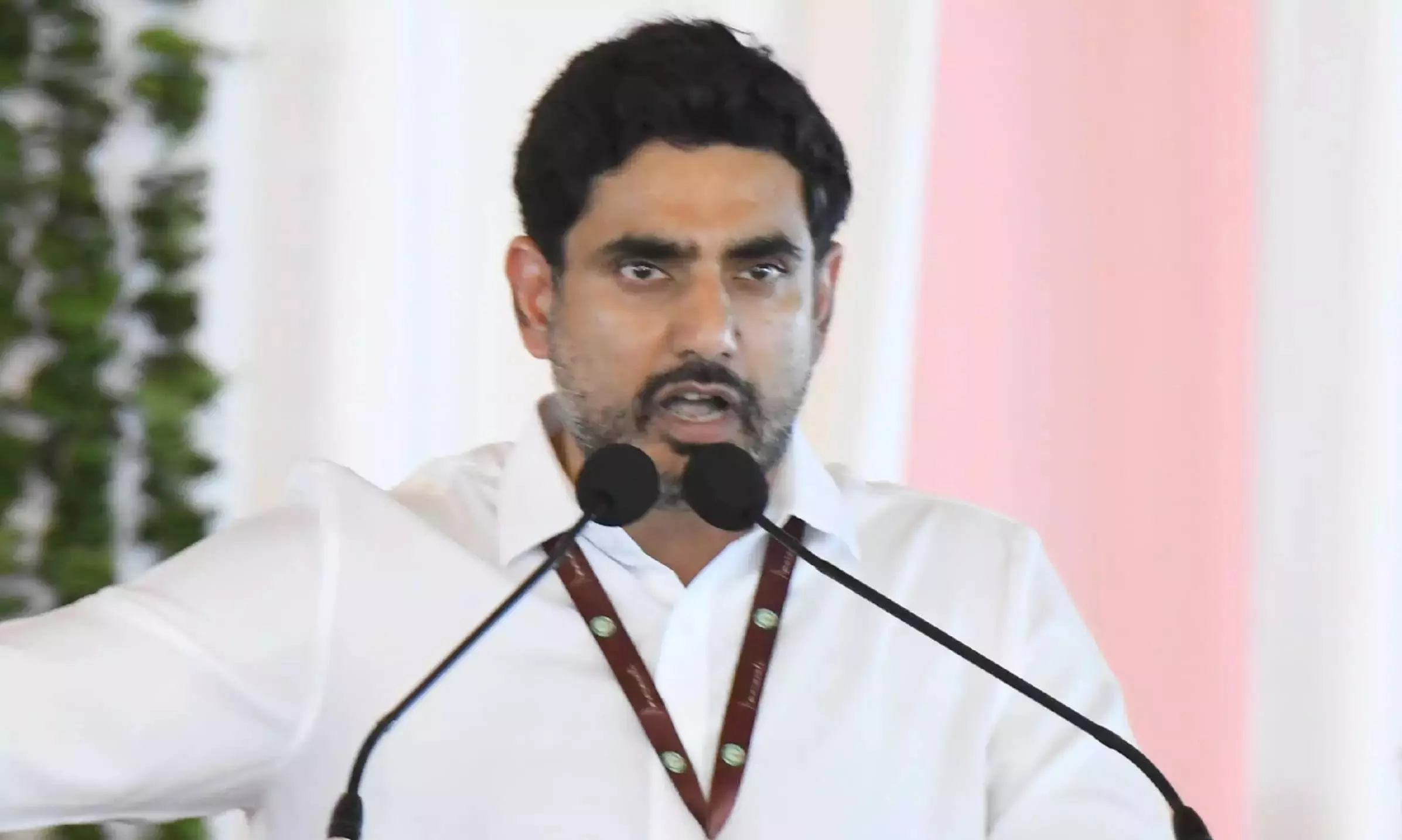 Nellore: लोकेश ने रिकॉर्ड विकास के लिए विधायक कोटमरेड्डी की प्रशंसा की Nellore: लोकेश ने रिकॉर्ड विकास के लिए विधायक कोटमरेड्डी की प्रशंसा की