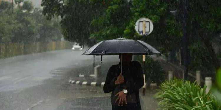 Odisha मौसम समाचार: अगले 2 दिनों में इन जिलों में भारी बारिश, आंधी की संभावना Odisha मौसम समाचार: अगले 2 दिनों में इन जिलों में भारी बारिश, आंधी की संभावना
