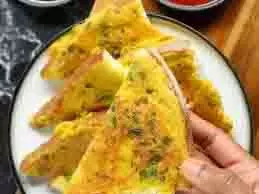 Moong Dal Sandwich : स्वादिष्ट और सेहतमंद नाश्ता Moong Dal Sandwich : स्वादिष्ट और सेहतमंद नाश्ता