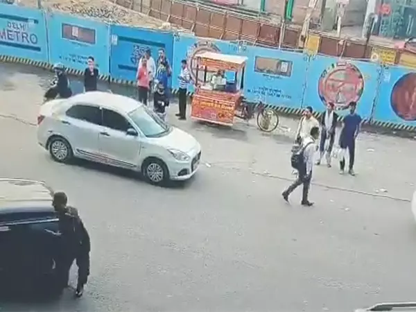 Delhi Police ने हिट एंड रन हत्या के प्रयास मामले में एक आरोपी को गिरफ्तार किया Delhi Police ने हिट एंड रन हत्या के प्रयास मामले में एक आरोपी को गिरफ्तार किया
