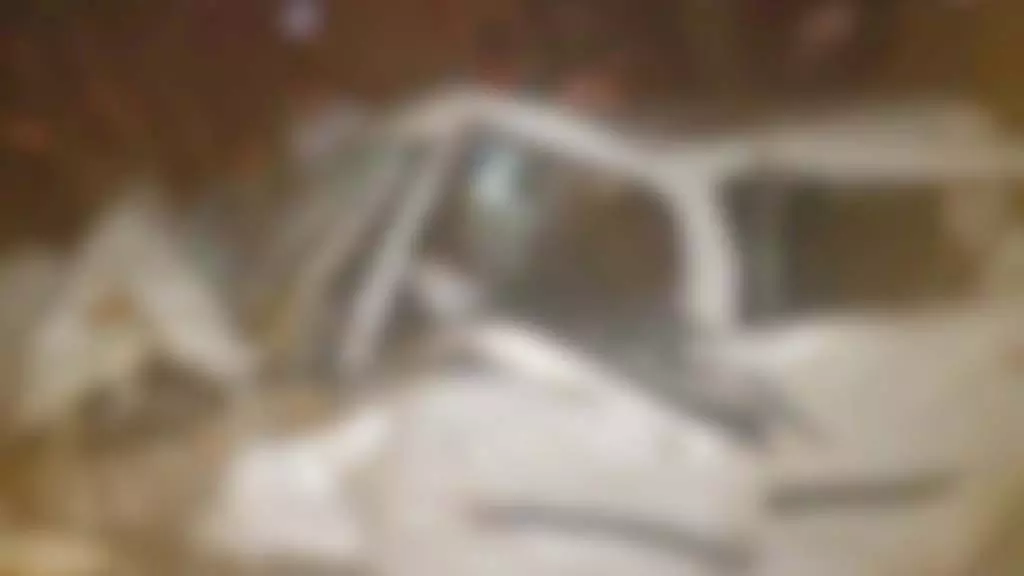 चन्नपटना के अम्मालिदोड्डी के पास कार के पेड़ से टकराने से बेंगलुरु के तीन लोगों की मौत हो गई चन्नपटना के अम्मालिदोड्डी के पास कार के पेड़ से टकराने से बेंगलुरु के तीन लोगों की मौत हो गई