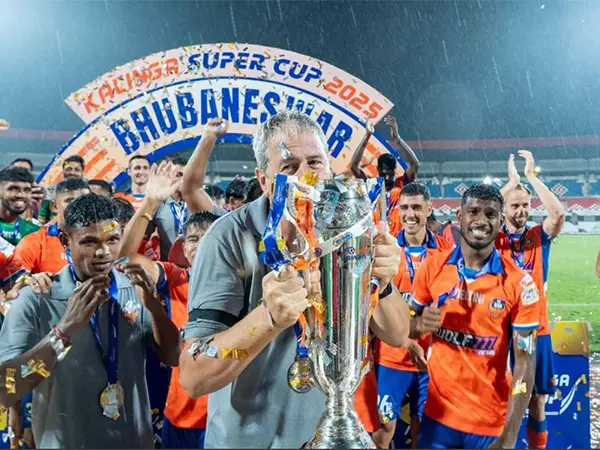 FC Goa द्वारा कलिंगा सुपर कप का दूसरा खिताब जीतने पर मनोलो मार्केज़ खुश FC Goa द्वारा कलिंगा सुपर कप का दूसरा खिताब जीतने पर मनोलो मार्केज़ खुश