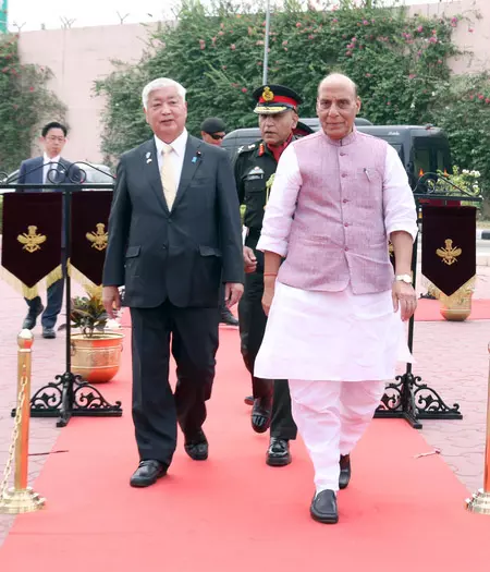 राजनाथ सिंह और जापानी रक्षा मंत्री के बीच मुलाकात, पहलगाम हमले के बाद मिले समर्थन का भारत ने जताया आभार राजनाथ सिंह और जापानी रक्षा मंत्री के बीच मुलाकात, पहलगाम हमले के बाद मिले समर्थन का भारत ने जताया आभार