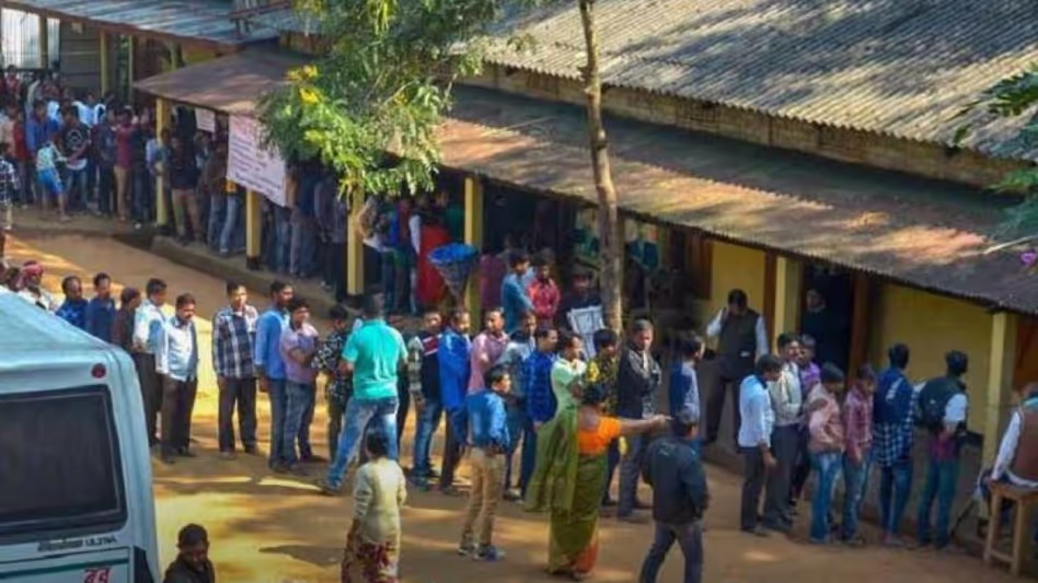 Assam के मोरीगांव में पंचायत चुनाव के लिए 2,000 से अधिक उम्मीदवार मैदान में Assam के मोरीगांव में पंचायत चुनाव के लिए 2,000 से अधिक उम्मीदवार मैदान में