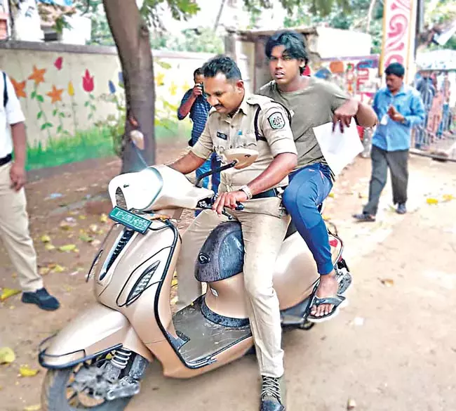 विशाखापत्तनम में NEET छात्रों को सेवाएं विशाखापत्तनम में NEET छात्रों को सेवाएं