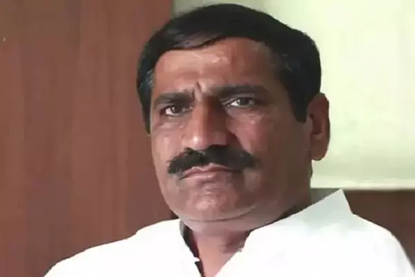 New Delhi: ED की कार्रवाई, कांग्रेस के पूर्व विधायक दिल्ली से गिरफ्तार New Delhi: ED की कार्रवाई, कांग्रेस के पूर्व विधायक दिल्ली से गिरफ्तार