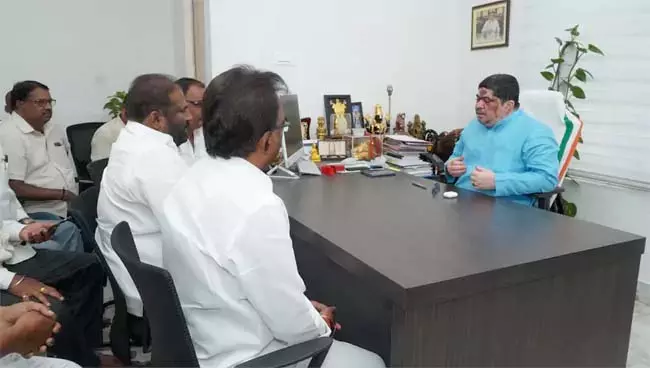 RTC अभी उबर रही है इस स्तर पर हड़ताल पर न जाएं: मंत्री पोन्नम RTC अभी उबर रही है इस स्तर पर हड़ताल पर न जाएं: मंत्री पोन्नम