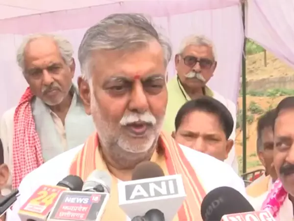 Prahlad Patel ने जल गंगा संवर्धन अभियान के तहत राज्य की सभी नदी स्रोतों का दौरा करने का लिया संकल्प Prahlad Patel ने जल गंगा संवर्धन अभियान के तहत राज्य की सभी नदी स्रोतों का दौरा करने का लिया संकल्प