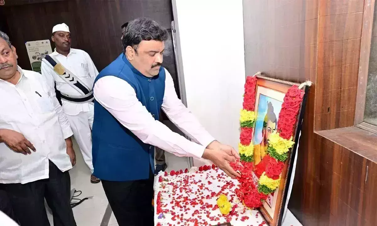 ऋषि भागीरथ की तरह सफलता के लिए कड़ी मेहनत करें: Collector ऋषि भागीरथ की तरह सफलता के लिए कड़ी मेहनत करें: Collector