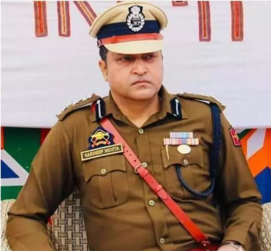 SSP डोडा ने दूरदराज के क्षेत्रों का दौरा किया, VDC के कामकाज की समीक्षा की SSP डोडा ने दूरदराज के क्षेत्रों का दौरा किया, VDC के कामकाज की समीक्षा की