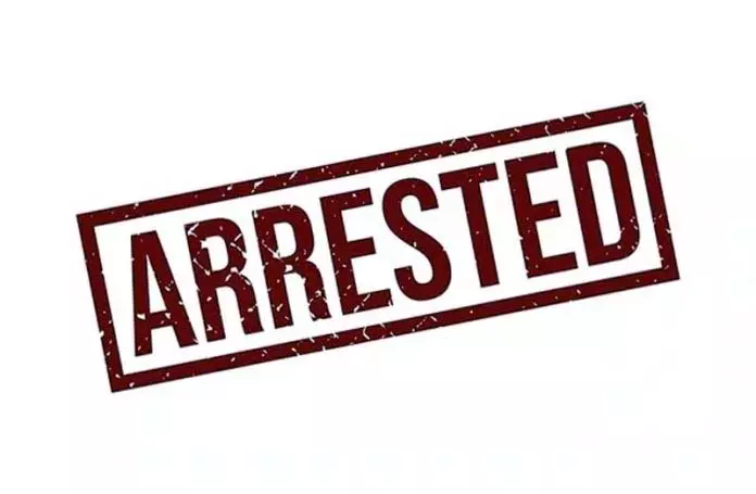 Poonch हमला मामले में पुलिस ने 2 आरोपियों को गिरफ्तार किया Poonch हमला मामले में पुलिस ने 2 आरोपियों को गिरफ्तार किया