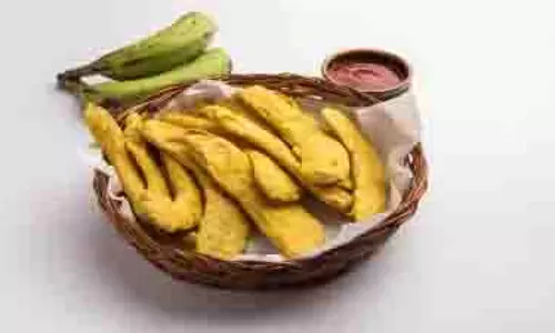 Recipes: कच्चे केले का इस्तेमाल करके घर पर बनाएं ये  स्वादिष्ट व्यंजन