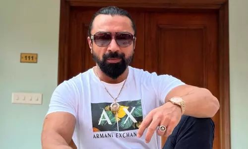 एक्टर एजाज़ खान पर FIR, महिला ने लगाया गंभीर आरोप, जानें पूरा मामला एक्टर एजाज़ खान पर FIR, महिला ने लगाया गंभीर आरोप, जानें पूरा मामला
