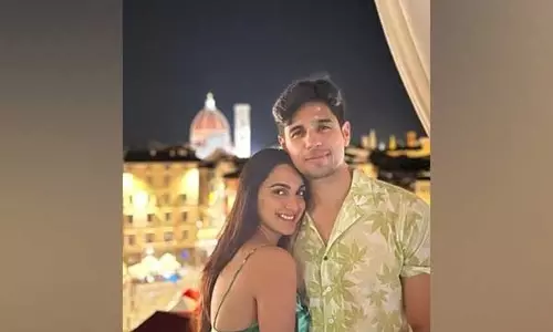 सिद्धार्थ मल्होत्रा ​​अपनी पत्नी के साथ मेट गाला में डेब्यू करने से पहले NYC पहुंचे