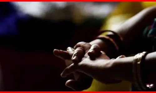 घुमंतू महिला के साथ रेप की कोशिश, हुई मौत, एक दरिंदा फरार घुमंतू महिला के साथ रेप की कोशिश, हुई मौत, एक दरिंदा फरार