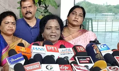 शिक्षा में राजनीति का मिश्रण न करें! -तमिलिसाई सुंदरराजन शिक्षा में राजनीति का मिश्रण न करें! -तमिलिसाई सुंदरराजन