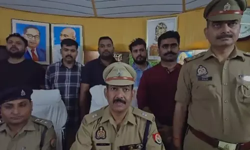 आतंकी नेटवर्क पर बड़ी कार्रवाई, तीन गिरफ्तार आतंकी नेटवर्क पर बड़ी कार्रवाई, तीन गिरफ्तार
