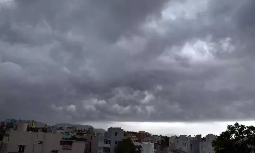 Vijayawada में भारी बारिश से जनजीवन अस्त-व्यस्त Vijayawada में भारी बारिश से जनजीवन अस्त-व्यस्त