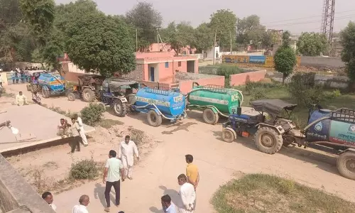टैंकर माफिया Sirsa के जल संकट का फायदा उठा रहे हैं टैंकर माफिया Sirsa के जल संकट का फायदा उठा रहे हैं