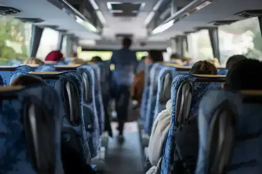 KSRTC को झटका इसके विशेष मार्गों पर 500 से अधिक निजी एसी बसें चल रही