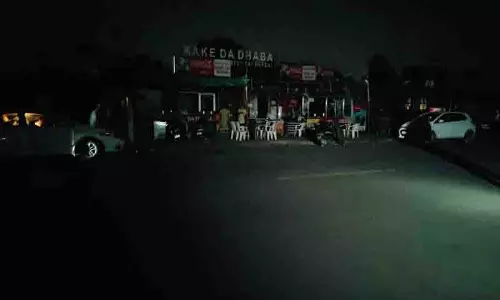 भारत-पाकिस्तान के बीच बढ़ते तनाव के बीच Punjab छावनी में 30 मिनट का ब्लैकआउट अभ्यास किया भारत-पाकिस्तान के बीच बढ़ते तनाव के बीच Punjab छावनी में 30 मिनट का ब्लैकआउट अभ्यास किया