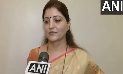 महाराष्ट्र राज्य महिला आयोग ने हाउस अरेस्ट मामले पर राज्य के DGP को पत्र लिखा