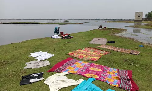 शिरा डोडा झील हो रही प्रदूषित : जनप्रतिनिधियों व अधिकारियों की लापरवाही शिरा डोडा झील हो रही प्रदूषित : जनप्रतिनिधियों व अधिकारियों की लापरवाही