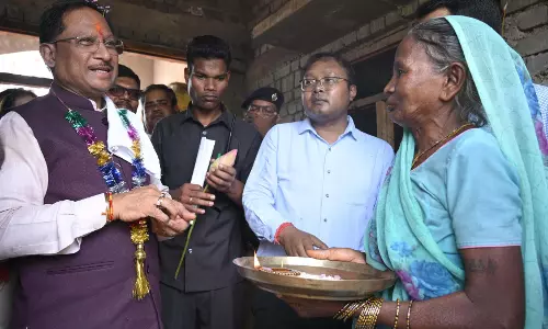 CM विष्णुदेव साय ने सक्ति जिले में योजनाओं के क्रियान्वयन की जमीनी हकीकत की जानकारी ली
