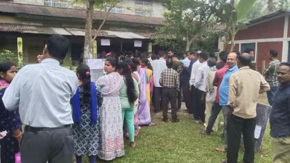 Assam पंचायत चुनाव के 44 बूथों पर पुनर्मतदान में 78 प्रतिशत मतदान दर्ज किया गया