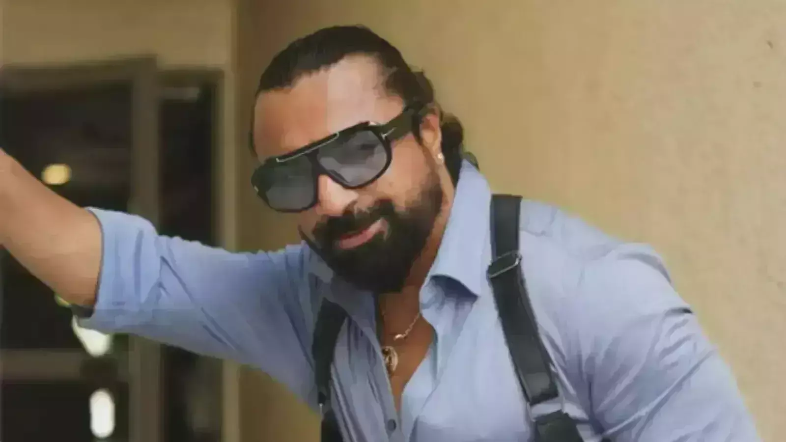 Bollywood: Ajaz Khan पर महिला के साथ यौन शोषण और रेप का आरोप, मामला दर्ज