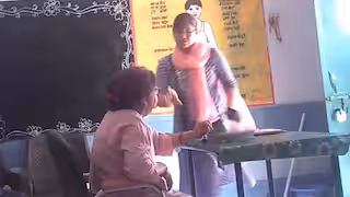 Moradabad: BSA ने प्रिंसिपल को धक्का देने वाले टीचर को सस्पेंड कर अलग-अलग स्कूलों से किया अटैच Moradabad: BSA ने प्रिंसिपल को धक्का देने वाले टीचर को सस्पेंड कर अलग-अलग स्कूलों से किया अटैच
