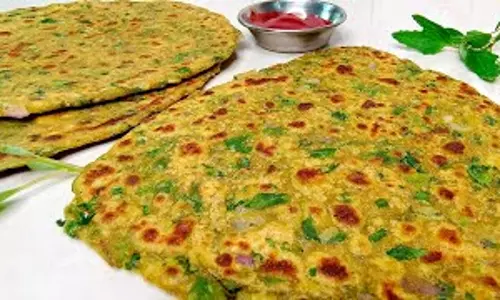 पराठे के शौकीन try करें ये टेस्टी Bathua Paratha