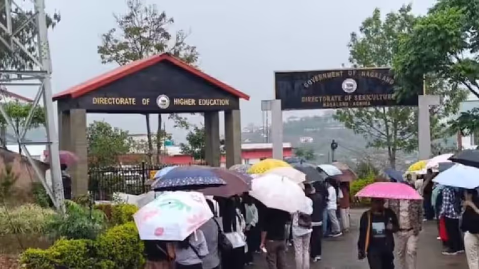 नागालैंड : अवशोषण के खिलाफ चल रहे विरोध के बीच आभार व्यक्त किया नागालैंड : अवशोषण के खिलाफ चल रहे विरोध के बीच आभार व्यक्त किया
