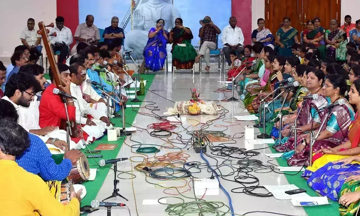 Andhra: श्रोताओं ने उठाया शास्त्रीय संगीत का आनंद Andhra: श्रोताओं ने उठाया शास्त्रीय संगीत का आनंद