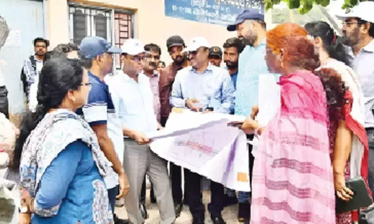 Chief Secretary ने प्रमुख बुनियादी ढांचा परियोजनाओं की समीक्षा की