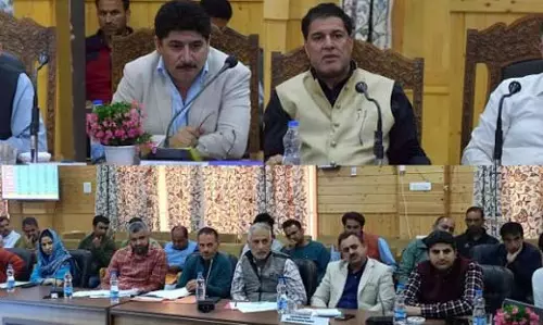 Bandipura के विधायकों ने जिले के लिए रोडमैप पर चर्चा की Bandipura के विधायकों ने जिले के लिए रोडमैप पर चर्चा की