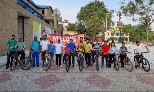 Jammu विश्वविद्यालय ने ‘फिट इंडिया संडे ऑन साइकिल’ रैली आयोजित की Jammu विश्वविद्यालय ने ‘फिट इंडिया संडे ऑन साइकिल’ रैली आयोजित की