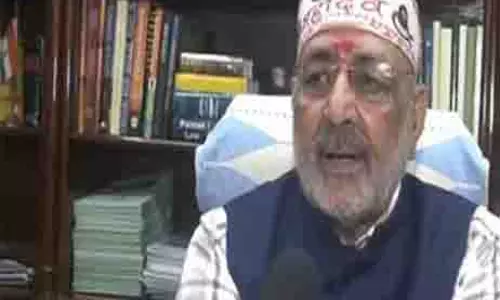 गिरिराज सिंह ने ममता बनर्जी के Murshidabad दौरे की आलोचना करते हुए कही ये बात गिरिराज सिंह ने ममता बनर्जी के Murshidabad दौरे की आलोचना करते हुए कही ये बात