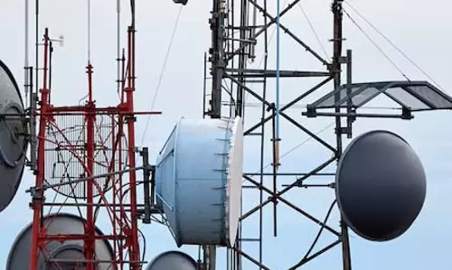 New Delhi: दूरसंचार विभाग ने सैटेलाइट कम्युनिकेशन सेवाओं को लेकर सख्त सुरक्षा दिशा-निर्देश जारी किए New Delhi: दूरसंचार विभाग ने सैटेलाइट कम्युनिकेशन सेवाओं को लेकर सख्त सुरक्षा दिशा-निर्देश जारी किए