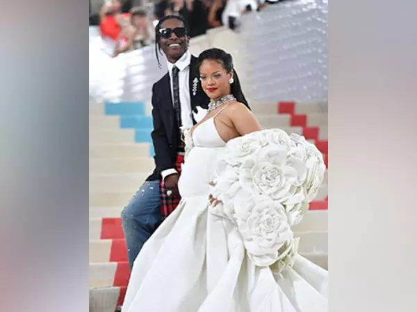 Rihanna और ए$एपी रॉकी तीन बच्चों के माता-पिता बनने वाले हैं Rihanna और ए$एपी रॉकी तीन बच्चों के माता-पिता बनने वाले हैं