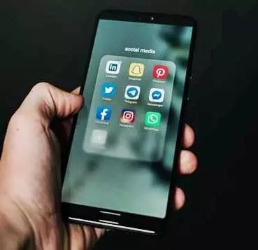 न्यूजीलैंड में 16 साल से कम उम्र के बच्चों के लिए सोशल मीडिया बैन की उठी मांग, सांसद कैथरीन वेड ने रखा प्रस्ताव न्यूजीलैंड में 16 साल से कम उम्र के बच्चों के लिए सोशल मीडिया बैन की उठी मांग, सांसद कैथरीन वेड ने रखा प्रस्ताव