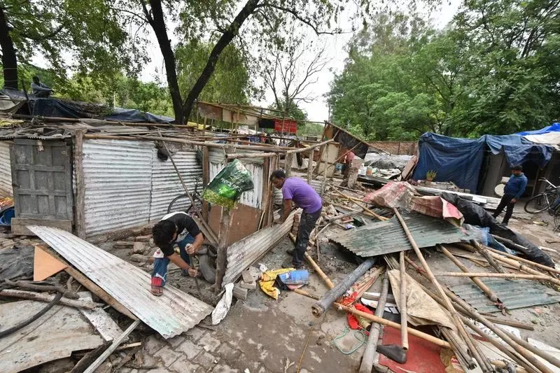 Chandigarh: प्रशासन आज जनता कॉलोनी को ध्वस्त करने की तैयारी में Chandigarh: प्रशासन आज जनता कॉलोनी को ध्वस्त करने की तैयारी में