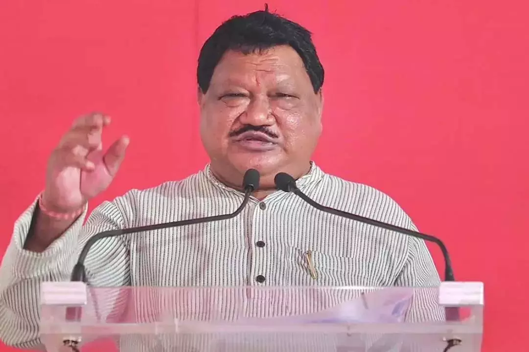 केंद्रीय मंत्री जुएल ओराम ट्रेन से लापता, दूसरी ट्रेन में घायल अवस्था में मिले केंद्रीय मंत्री जुएल ओराम ट्रेन से लापता, दूसरी ट्रेन में घायल अवस्था में मिले