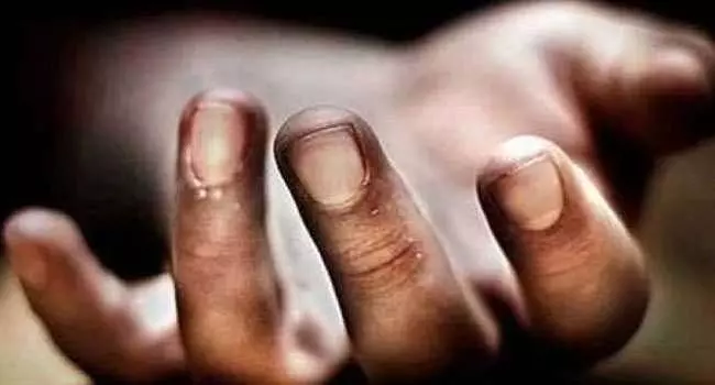 Odisha महिला का सड़ा-गला शव मिला परिवार ने बलात्कार और हत्या का आरोप लगाया Odisha महिला का सड़ा-गला शव मिला परिवार ने बलात्कार और हत्या का आरोप लगाया