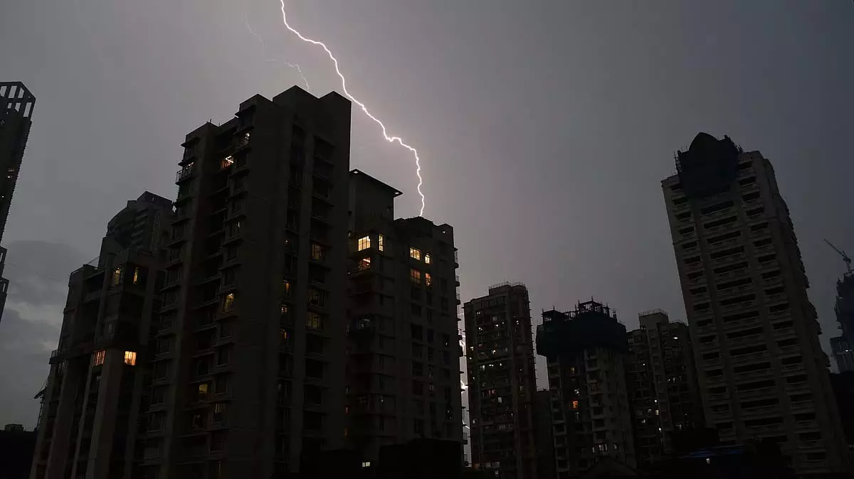 Pune : जिला चार दिनों तक तूफानी बारिश के लिए तैयार Pune : जिला चार दिनों तक तूफानी बारिश के लिए तैयार