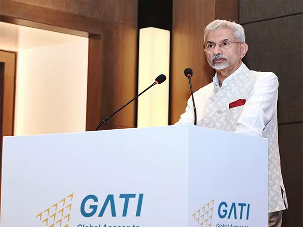 विदेश में भारतीयों की देखभाल को संस्थागत और नियमित बनाने की कोशिश की गई है: Jaishankar विदेश में भारतीयों की देखभाल को संस्थागत और नियमित बनाने की कोशिश की गई है: Jaishankar