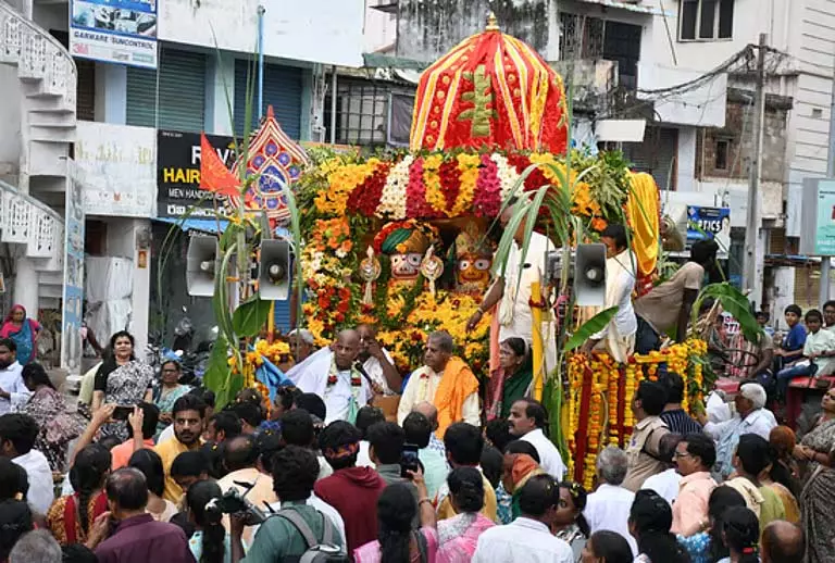 Odisha पुरी में रथ यात्रा के दौरान निर्बाध स्वास्थ्य सेवा सहायता के लिए तैयार Odisha पुरी में रथ यात्रा के दौरान निर्बाध स्वास्थ्य सेवा सहायता के लिए तैयार