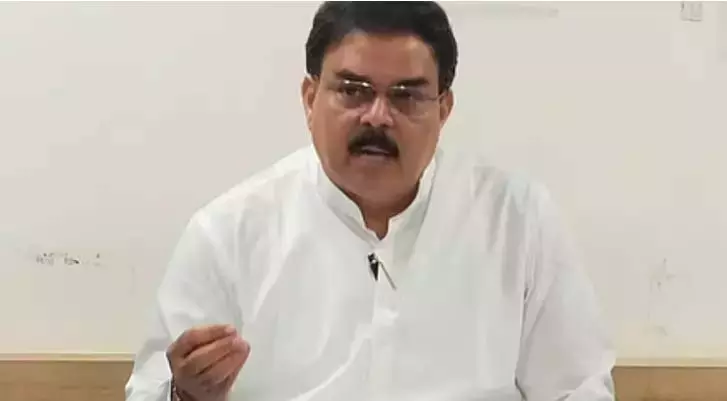 AP: चावल मिल मालिकों को किसानों से धान खरीदने के लिए कहा गया AP: चावल मिल मालिकों को किसानों से धान खरीदने के लिए कहा गया