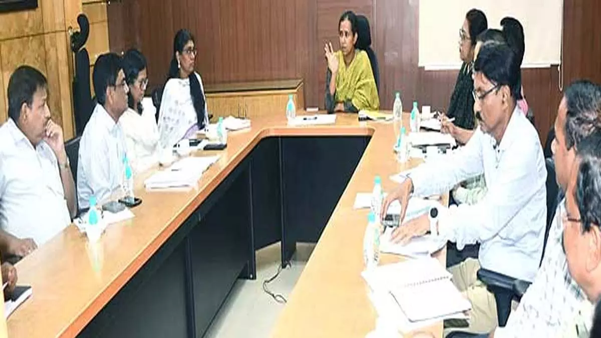 स्वास्थ्य सचिव ने सरकारी अस्पतालों में अग्नि सुरक्षा की समीक्षा की, मरीजों की सुरक्षा सुनिश्चित करने के लिए उपाय सुझाए स्वास्थ्य सचिव ने सरकारी अस्पतालों में अग्नि सुरक्षा की समीक्षा की, मरीजों की सुरक्षा सुनिश्चित करने के लिए उपाय सुझाए