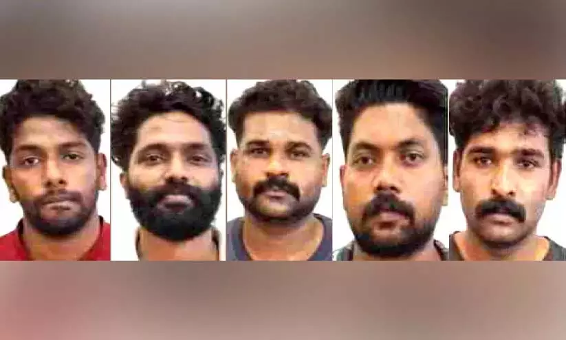 एरियाडू विवाह समारोह के दौरान हमला; पांच लोग गिरफ्तार एरियाडू विवाह समारोह के दौरान हमला; पांच लोग गिरफ्तार